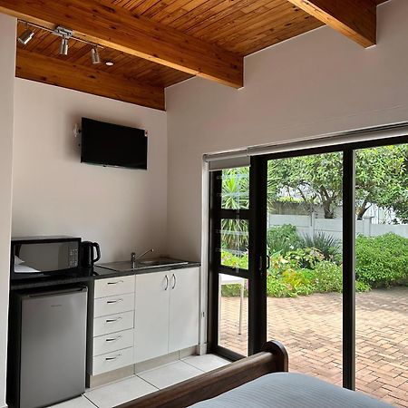 Hotel Gigi At The Palm Tree Plettenberg Bay Exterior foto